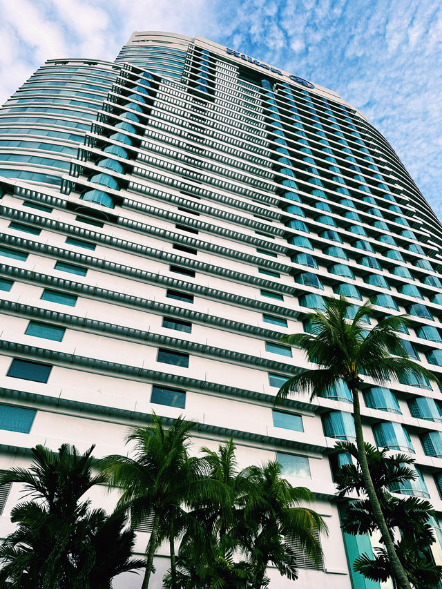 Urban Oasis at Hilton KL’s Swimming Pool Floor 🏊‍♂️🌴