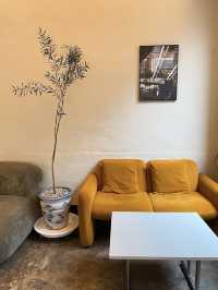 Burnt Seoul, Industrial Chic Meets Pretzel Perfection in Jongno
