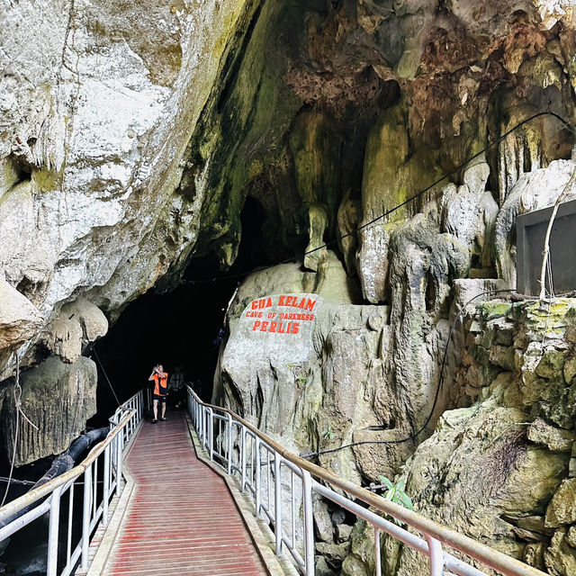 🌌✨Into the Mystical Darkness: Exploring Gua Kelam!✨🌌