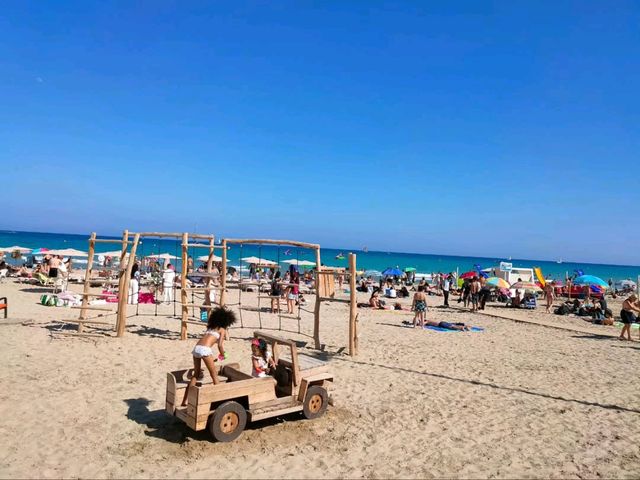 City Beach Vibes Done Right