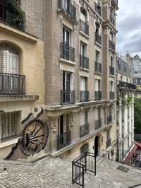 🎨芸術家たちの丘・モンマルトルで、パリの“絵になる時間”を。🇫🇷🖌️