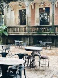 หลงรัก คอฟฟี่ โรสเตอร์ (Long Lux Coffee Roasters)