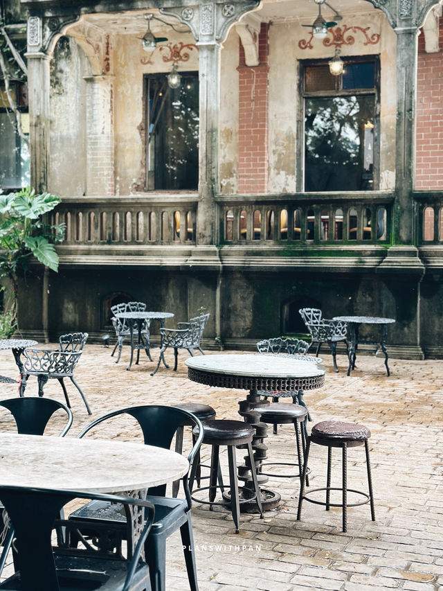 หลงรัก คอฟฟี่ โรสเตอร์ (Long Lux Coffee Roasters) หลงรัก คอฟฟี่ โรสเตอร์ (Long Lux Coffee Roasters)