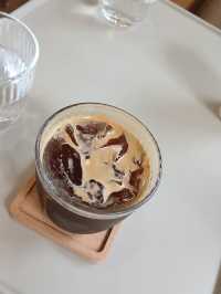 Medium Cafe