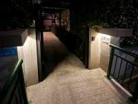 Minimalism, Light & Quiet Moments – A Hidden Gem Stay at Lloyd’s Inn Singapore