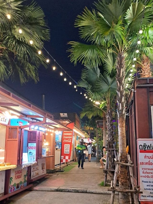 Groove Market ศาลายา ตลาดนัดสุดชิคสำหรับสายชิลล์!