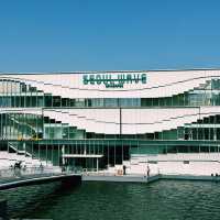 Floating Coffee & City Views – Our Starbucks Experience on the Han River