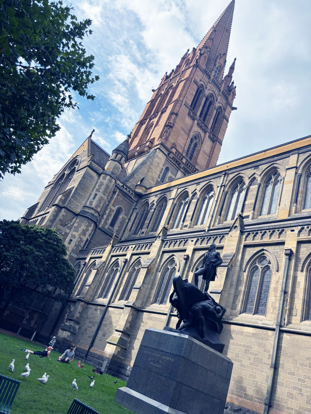 セントポール大聖堂（St Paul’s Cathedral）歴史と周辺散策