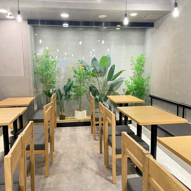 MOS BURGER 清爽盛夏🌞💦 全新和風冷醃蕃茄和牛漢堡🍅🐮🍔 