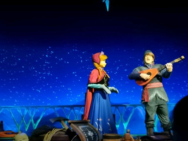 💙❄️ World of Frozen, Hong Kong Disneyland 🏔️