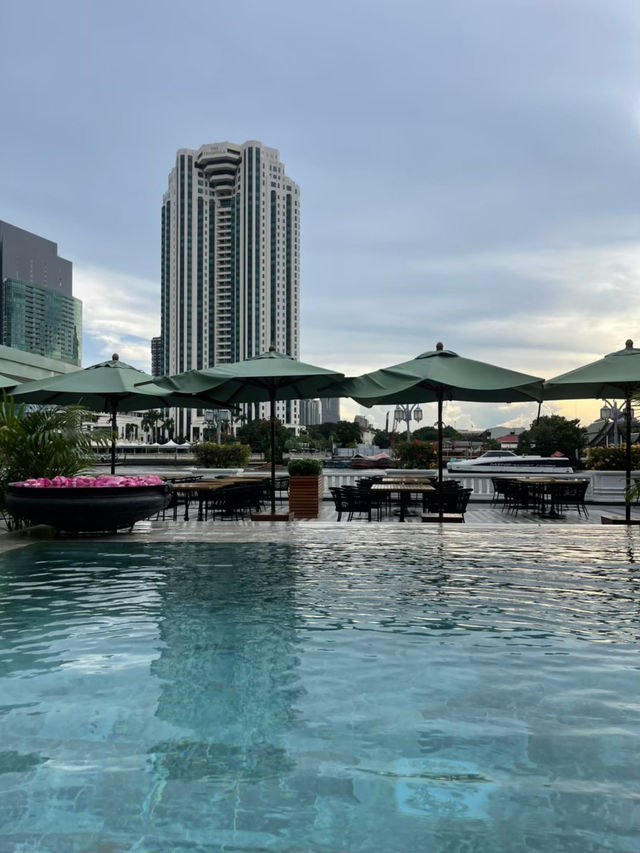 โรงแรมที่มาเหนือความคาดหมาย โรงแรมที่มาเหนือความคาดหมาย