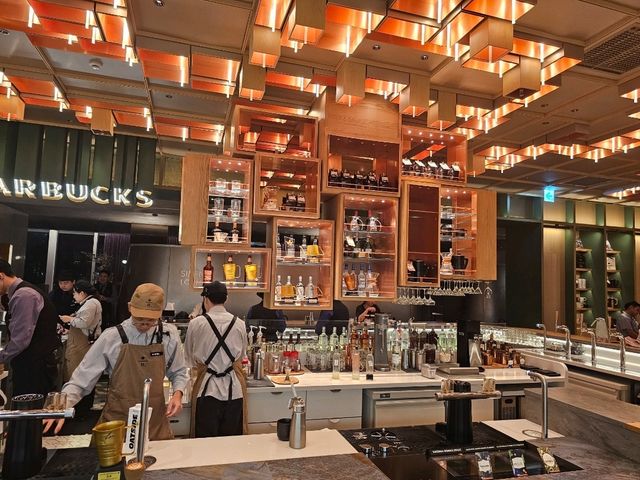 星巴克中的藝術品:DREAM PLAZA 典藏店體驗