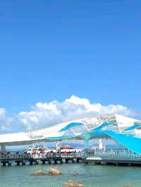 “Tropical Bliss by the Blue – Sanya & Dadonghai Bay Escape”