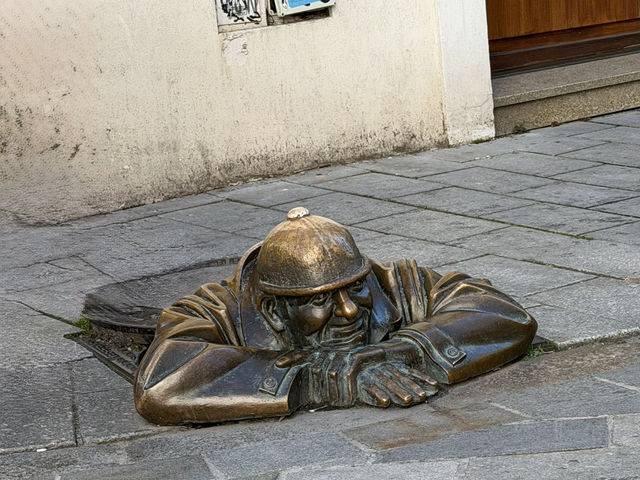 Bratislava’s Quirky Statues: Witch, Čumil & Schöne Náci 🎃✨
