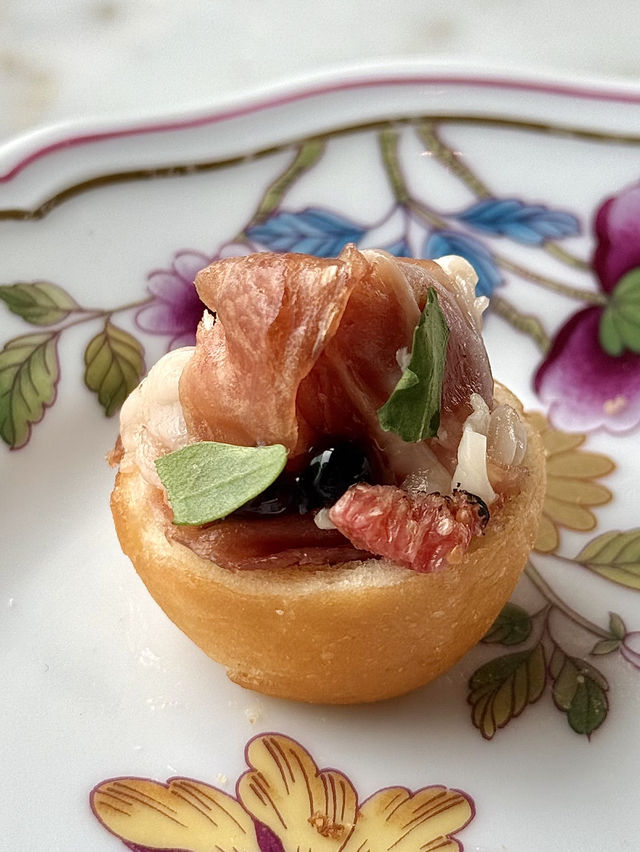 Afternoon Tea สุดหรู ที่ Bvlgari Hotels Shanghai 