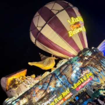 Stunning Fall Nights Out - Arabian Vibes Multicultural Diversity