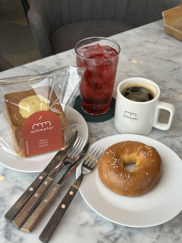 여유가 머무는 따뜻한 브런치 타임💚🌼