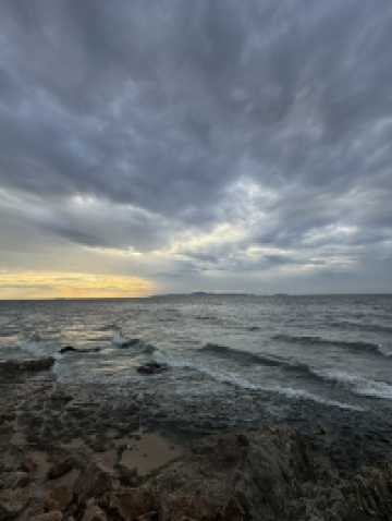 Lighthouse Bay พัทยา จุดเช็คอินชิลริมทะเลแบบคูลๆ