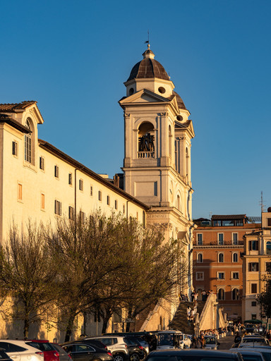 イタリアのローマ、スペイン階段でロマンチックなひとときを。 | Trip