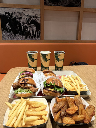 Farm to Burger概念漢堡推薦