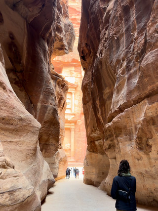 Petra by Day — Stepping into the Rose City of Jordan 🇯🇴
