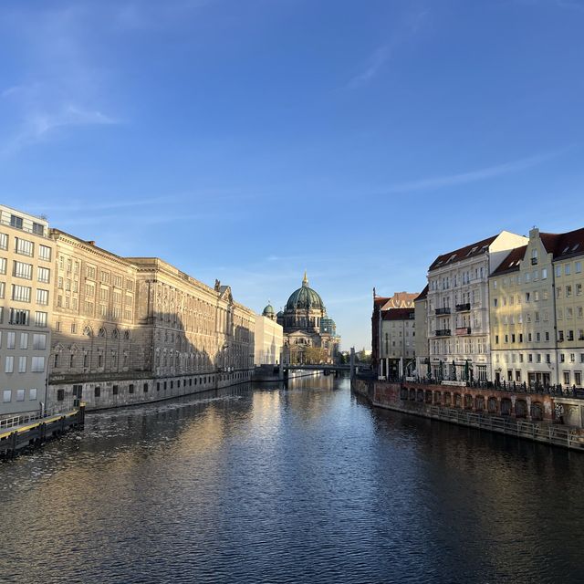 Spree river… Main vessel of Berlin 