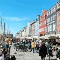 Nyhavn canal side town 🍻🦐🦪⛴️