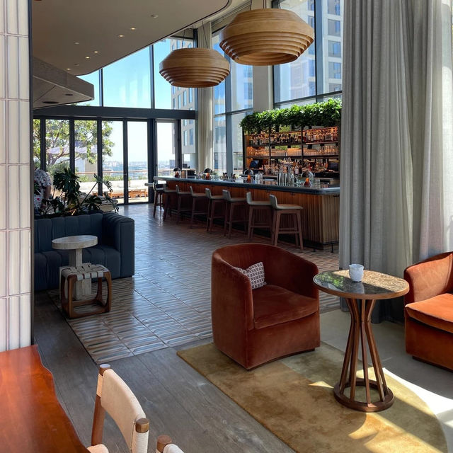 Conrad Los Angeles 🗺️