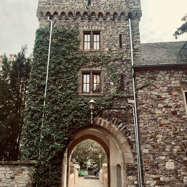 Time travel to a Medieval Fortress