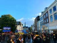 เที่ยวฤดูใบไม้เปลี่ยนสีที่ Den Bosch