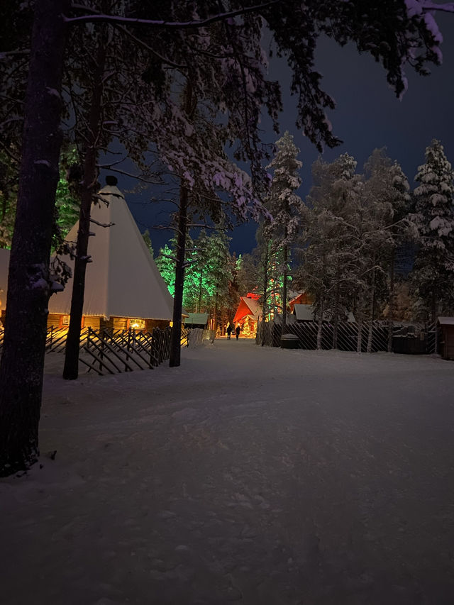 5-day exploring the Santa Claus Village, Arctic Circle in Lapland, Finland