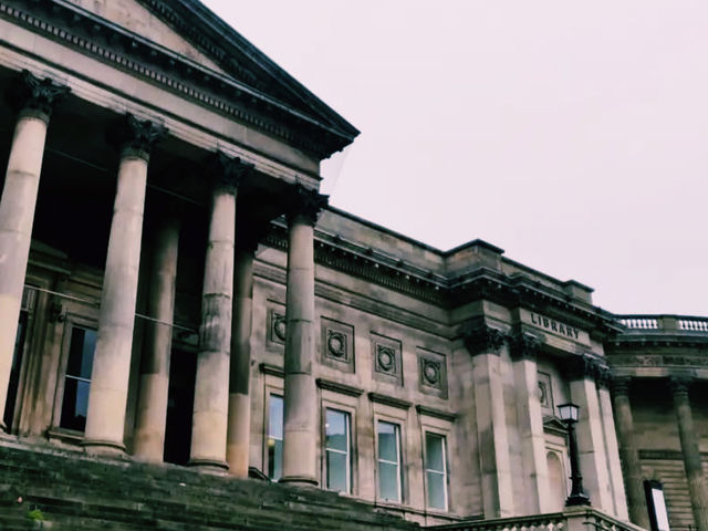 📖 Liverpool’s Grand Landmarks – St George’s Hall & Central Library