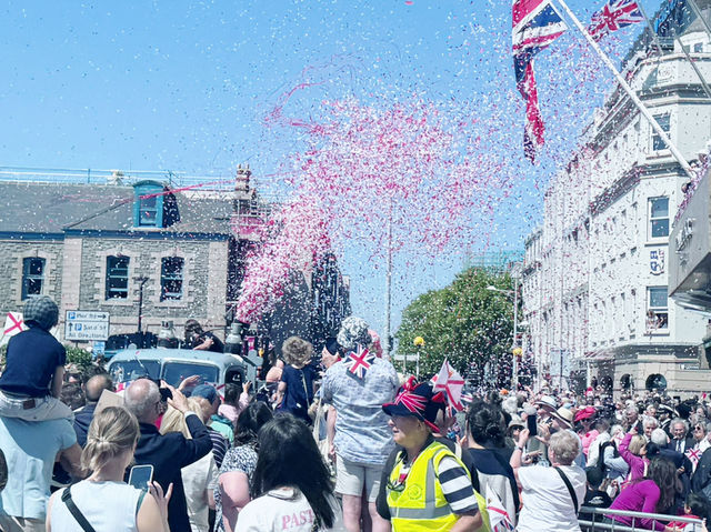 🇯🇪 Confetti, Sunshine & Celebration – 80 Years of Liberation 🎉