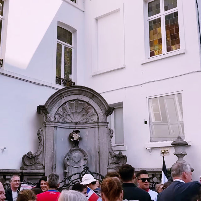 🎒🧭 Backpacker Essentials for Brussels — Budget Travel in Belgium’s Capital!