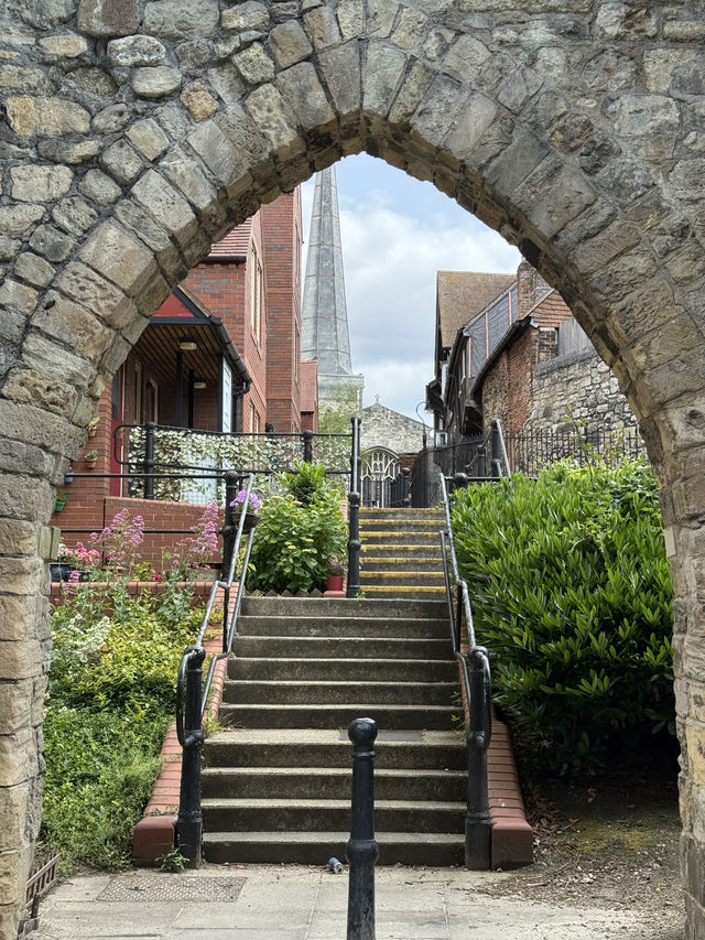 Discover Southampton: A Historic Maritime City 🚢