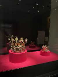 💎⛪ Domschatzkammer Aachen – Where Sacred Treasures and Imperial Power Collide ✨👑
