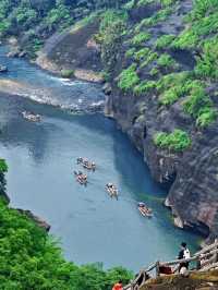 ⛰️ Wuyi Mountain – Misty Peaks and Ancient Paths in Fujian