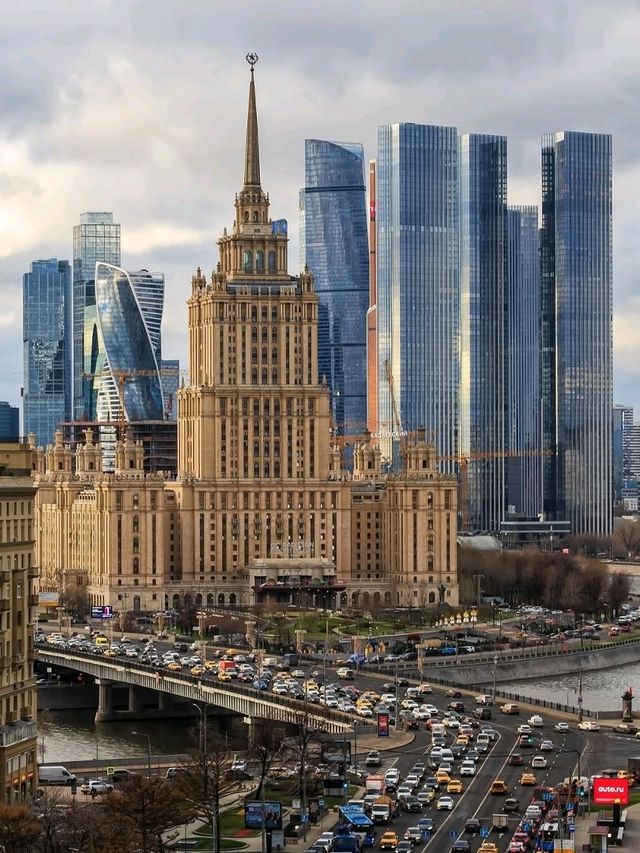 🇷🇺✨ “Moscow on <$100: 2 Days of Icons, Metro Art & Cheap Eats”