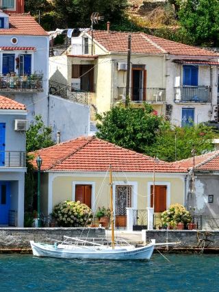 Golden Horizons and calm harbors 🌅🌐🧭