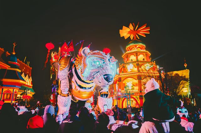 賞煙花，打鐵花，遊龍宮，就來上海海昌海洋公園