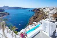 Discovering Santorini