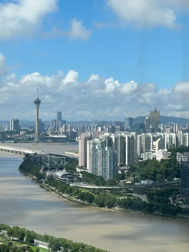 Macau Fireworks Sea View Duplex Three-Bedroom Apartment near Hengqin Port