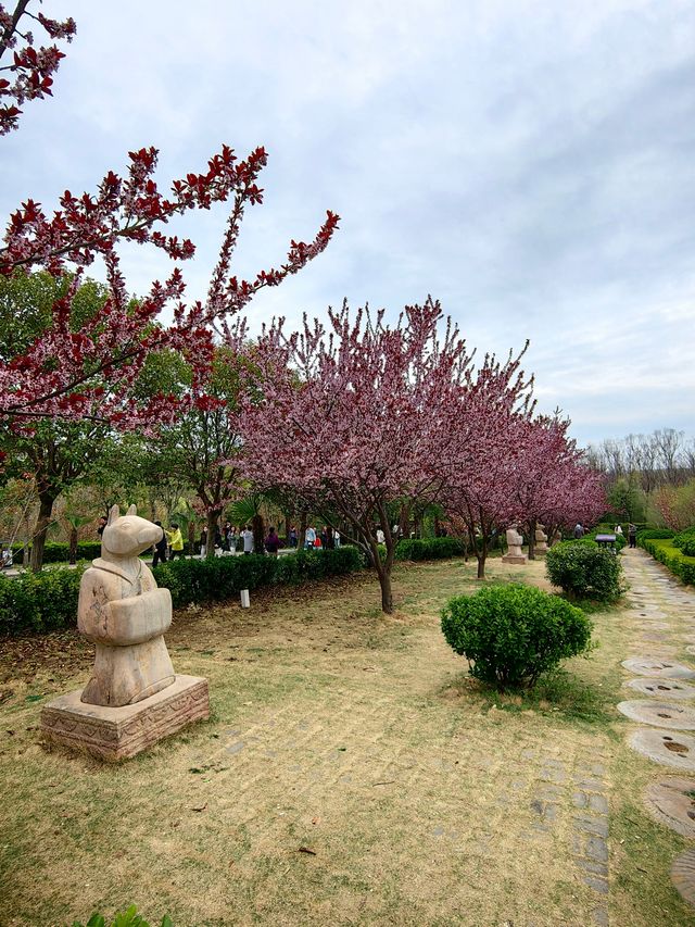 芒砀山大漢雄風景區