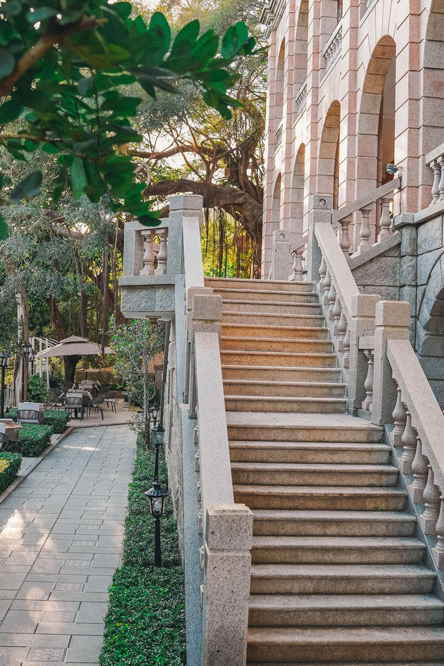 Gulangyu Island | I highly recommend this ultra-relaxing hotel for a leisurely stroll with children.