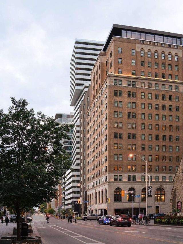 🌟 Toronto's Top Stay: Park Hyatt's Luxe & Locale 🌟