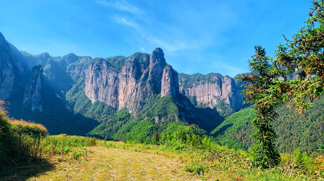 寧波周邊｜仙居公盂村徒步，有山有水有竹林