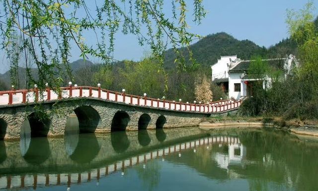 湖北香香水河丨"楚天九寨溝""小庐山"，係湖北著名嘅避暑勝地。