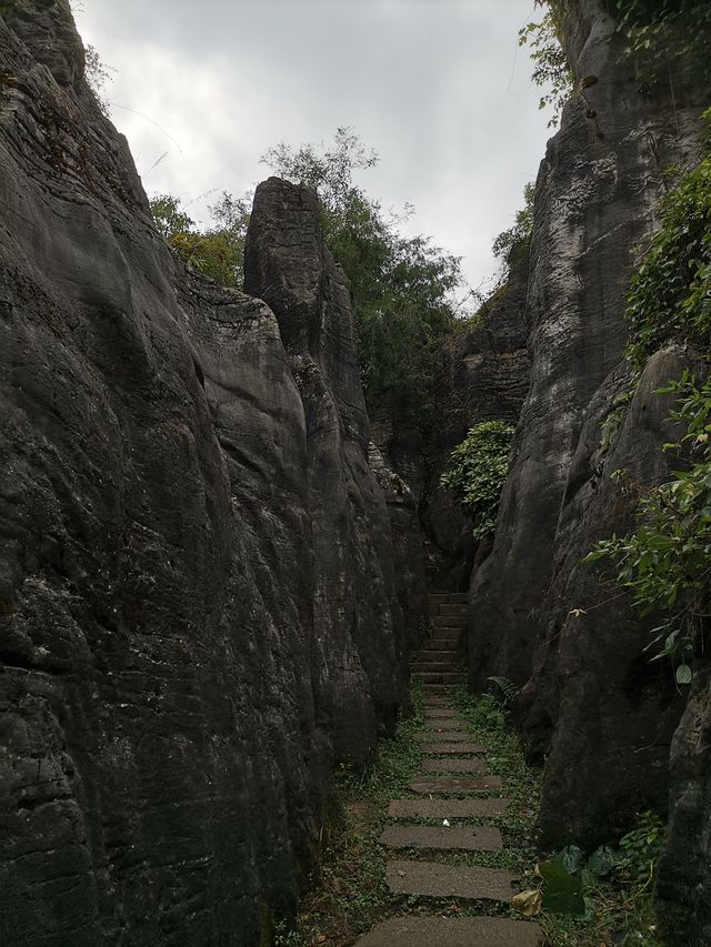 貴陽城市遊—貴陽喀斯特地貌公園。