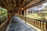 桂林||馬嶺古寨位於桂林荔浦縣馬嶺鎮，是當地政府將周邊侗族鄉民遷居至此後新建的民族風情園。遊桂林這裡。