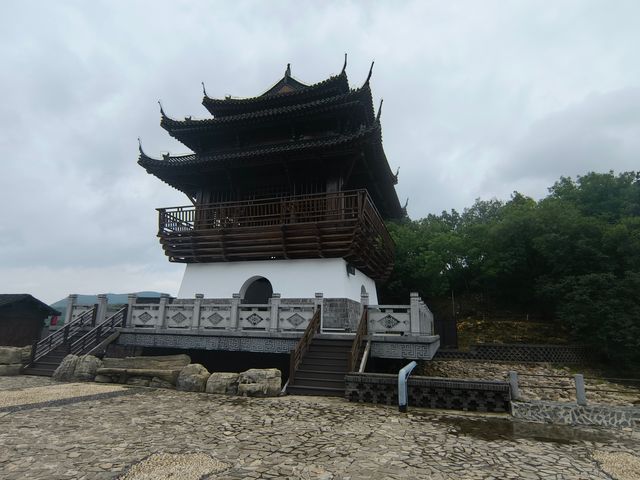 鎮江句容寶華山～千華古村～隆昌古寺遊記。